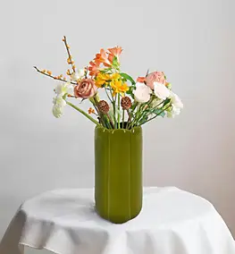 Vase tube feston en céramique vert clair H.20 cm Ornami