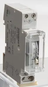 Horloge modulaire avec un programme journalier