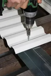 Kit 25 vis autoperceuses 4,9 x 35 mm avec capuchons pour acier et bois