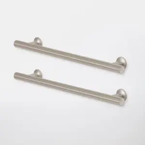 Lot de 2 poignées effet nickel argent brossé "Sumac" L 24,2 cm