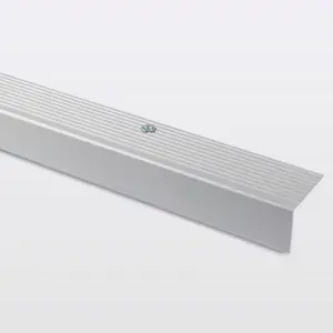 Nez de marche aluminium mat L. 1800 x l. 35 x Ép. 25 mm
