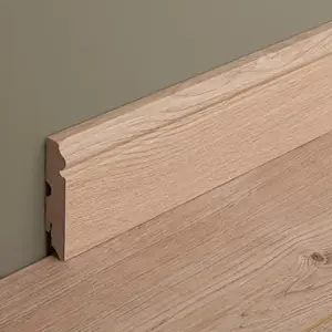 Plinthe moulurée imitation chêne L. 220 cm x l. 90 mm x Ép. 16 mm