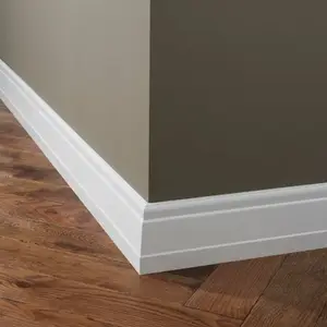 Plinthe moulurée blanche L. 220 cm x l. 100 mm x Ép. 19 mm