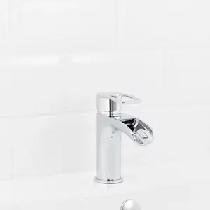 Mitigeur lavabo cascade "Olmeto"