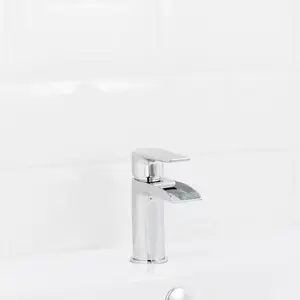 Mitigeur cascade "Balat" pour lavabo