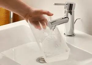 Étagère salle de bain plastique "Koros"