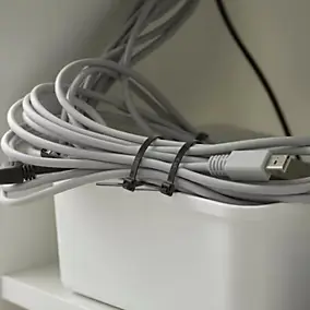 25 colliers de serrage en nylon Diall 6 x 175 mm noir