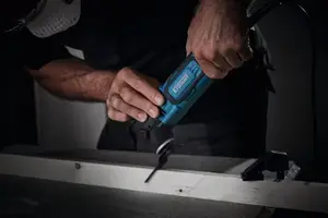 Outil multifonction Quick Change filaire EMT300-QC 300W