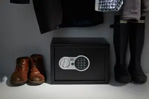 Coffre fort électronique noir en acier 16 litres