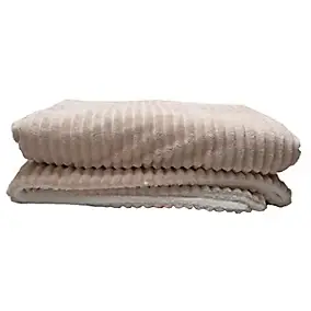 Plaid fausse fourrure Louna beige 160 x 200 cm