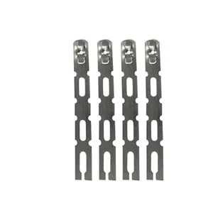 Lot de 4 pattes de fixation pour fenêtre PVC