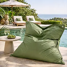 Maxi coussin déperlant intérieur / extérieur uni vert 140 x 120 cm