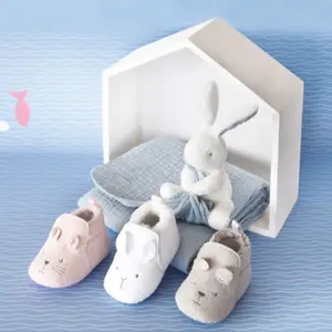 Chaussons gris (0-6 mois)