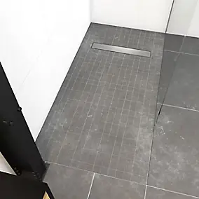 Receveur de douche extra-plat à carreler 90 x 160 cm, bonde linéaire, Galedo Showerplate