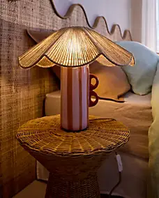 Lampe à poser en céramique à rayures roses H.34,5 cm Maison Paloma x Castorama