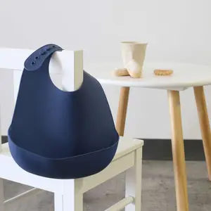 Bavoir en silicone Bleu