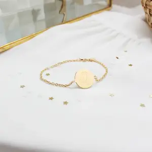 Bracelet chaîne médaille Lion personnalisable (plaqué or)