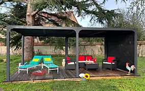 Pergola bioclimatique autoportante Habrita aluminium 3,6 x 6 m gris anthracite + rideau manuel 3,6 m
