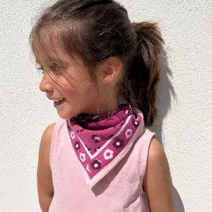 Petit foulard Oscar Graou Rose (50 x 50 cm)