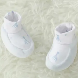 Chaussons de naissance bleus Sophie la girafe (0-1 mois)