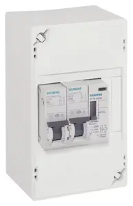 Tableau chauffe-eau 4 modules, 1 contacteur jour/nuit de 20 A, 2 disjoncteurs (2 A et 20 A)
