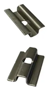 100 clips et vis en inox pour terrasse - H. 4,9 cm; long. 12,3 cm