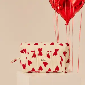 Trousse de toilette comme un bonbon Coeur