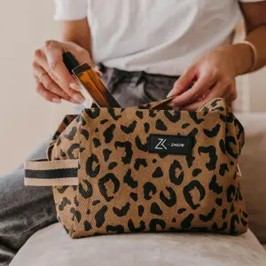 Trousse de toilette nomade motif léopard Sauvage