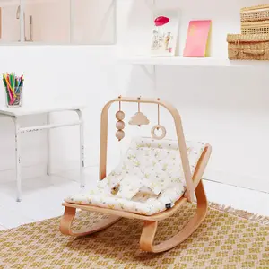 Arche de jeux Levo avec jouets en bois de hêtre