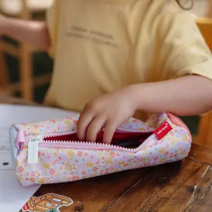 Trousse scolaire ronde Retro Flowers