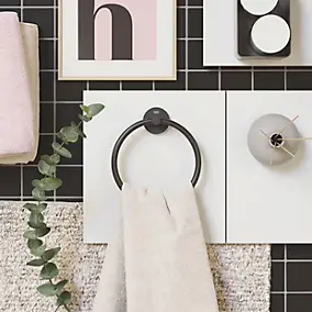 Anneau porte-serviettes mural en métal noir mat pour salle de bains, Grohe Quickfix