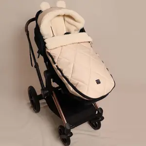 Chancelière capuche souris en laine beige (6-36 mois)