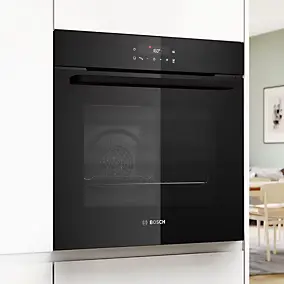 Four encastrable 71L nettoyage pyrolyse Bosch HBA572BB4 71L noir