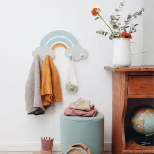 Porte-manteau mural arc-en-ciel Finn