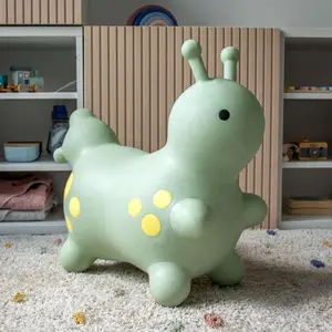 Ballon sauteur Chenille
