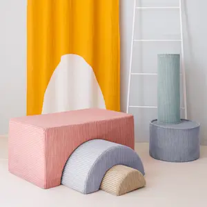 Ensemble de jeu arc-en-ciel Pink Mousse velours côtelé