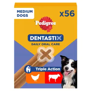 PEDIGREE Dentastix batônnets hygiène bucco-dentaire pour moyen chien 56 sticks 1.44kg