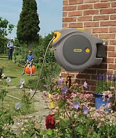 Dévidoir mural automatique Hozelock Auto Reel équipé avec tuyau d'arrosage 40 m