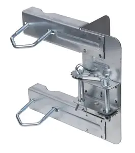Fixation pour cheminée