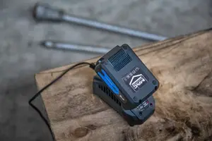 Chargeur rapide 18V 2A