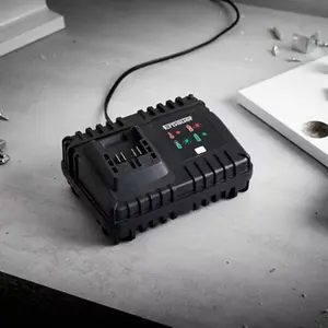 Chargeur compact et rapide 12 V