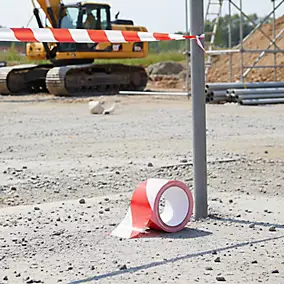 Ruban de chantier Diall rouge & blanc 50 mm x 100 m