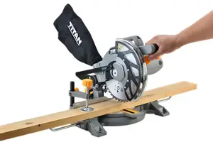 Scie à onglet 1400 W - 210 mm