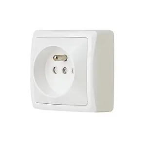 Prise 2 points avec terre en saillie blanche "Barran"