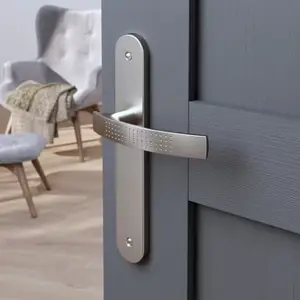 Poignée de porte "Edric" sans trou - Entraxe 195 mm