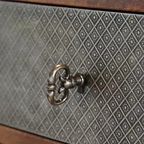 Bouton de meuble Rohan bronze l.1cm x h.3.2cm x p.3.3cm