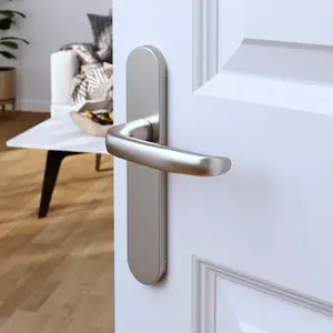 Poignée de porte "Goderic" sans trou - Effet nickel - Entraxe adaptable 165-195 mm