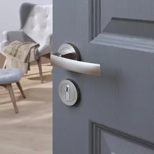 Rosace "Oric" avec trou pour cylindre - Effet inox