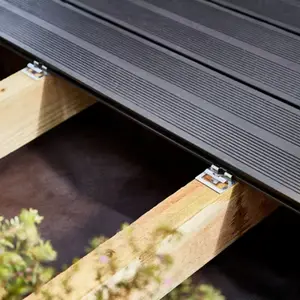 50 clips fixations "Neva" pour terrasse