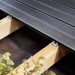 Kit de 200 fixations métal "Neva" pour terrasse 6,6M²